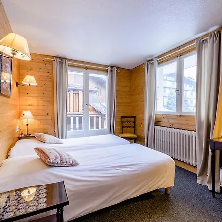 Le Hotel 2*